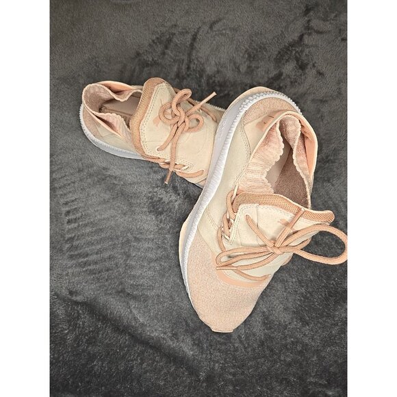 Puma Womens Running Shoes Size 7.5 Peach &‎ White Lightweight Breathable Design - Picture 6 of 11